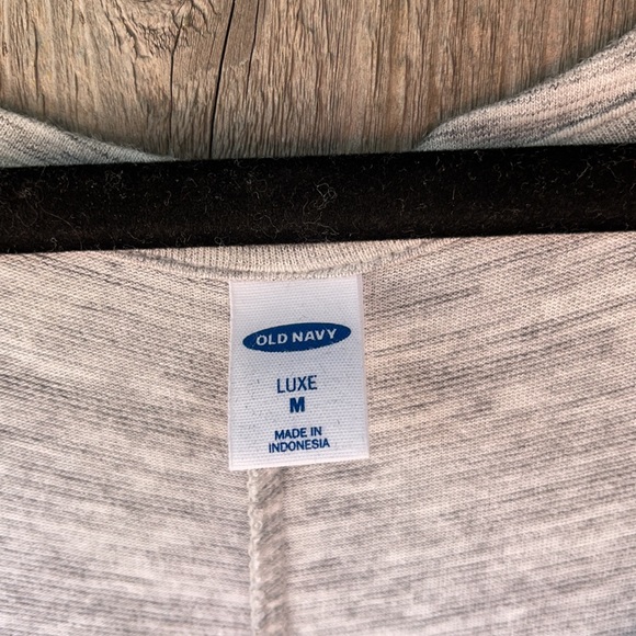 ***SOLD***Old Navy Rayon Tank M - Picture 2 of 3